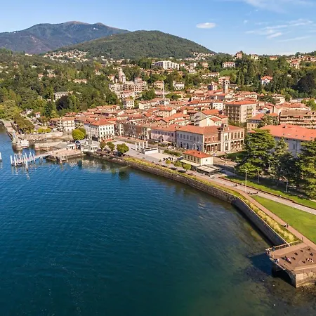 Golden & Sunflower Terrace Leggiuno